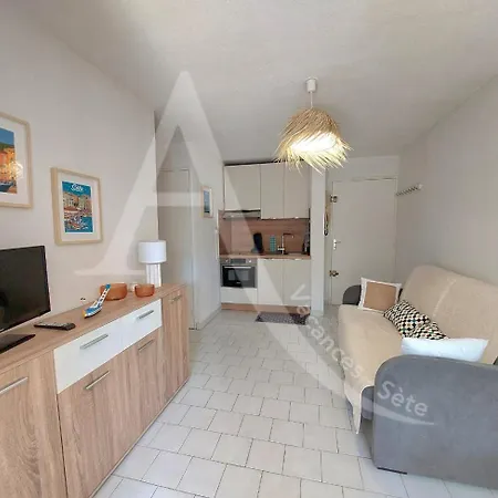 Super Rez De Jardin, Parking, Internet Sete