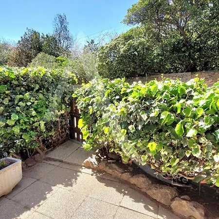 Super Rez De Jardin, Parking, Internet Apartment